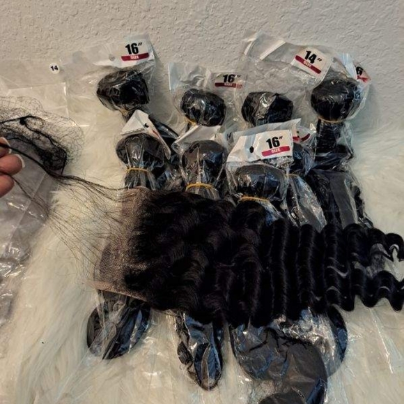 Bundle deep wave includes closure 4x4 - Picture 3 of 3